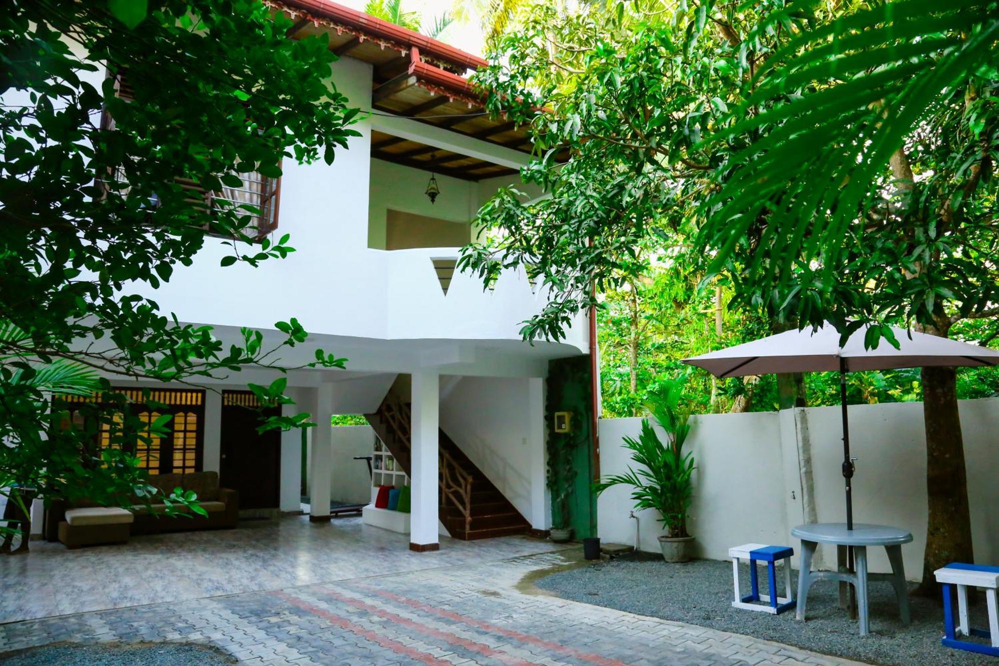 Eden Villa Хіккадува Екстер'єр фото